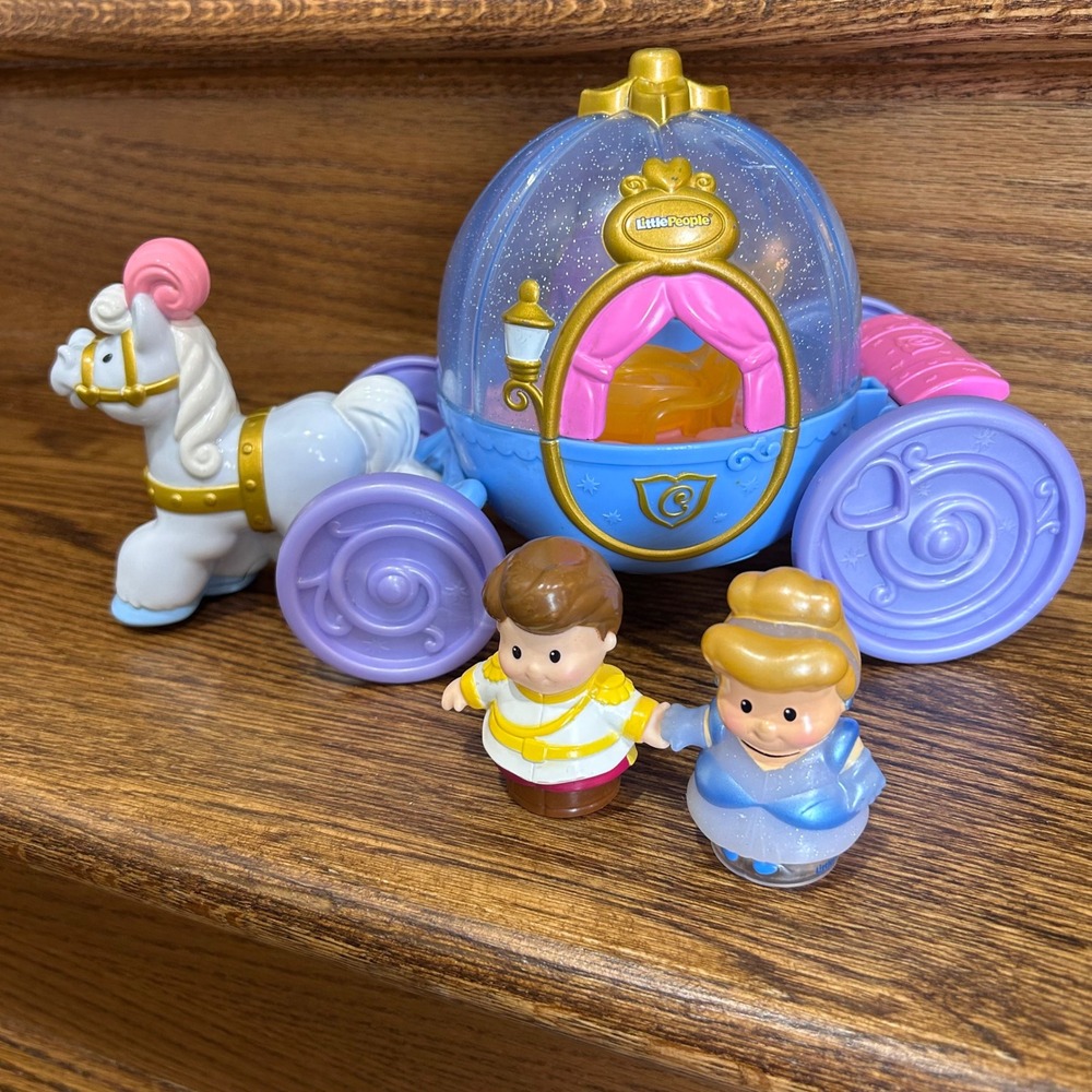 Fisher-Price Little People Disney Princess Cinderella Carriage Lights musical
